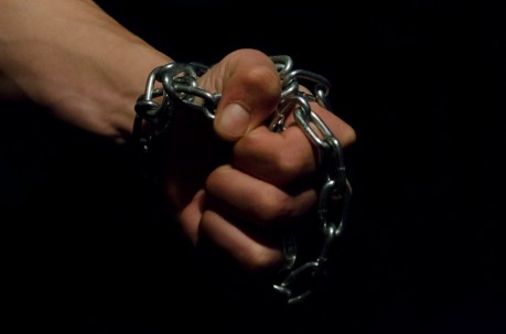 hand-in-chains